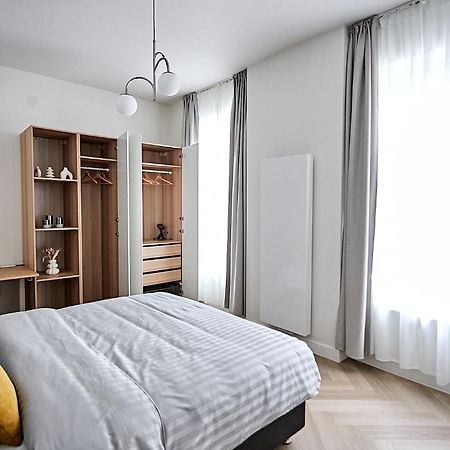 Urban Chic Apartment In The Heart Of Мехелен Экстерьер фото